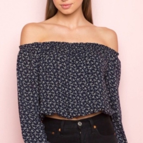 Brandy Melville off the shoulder flora top OS - Picture 2 of 7